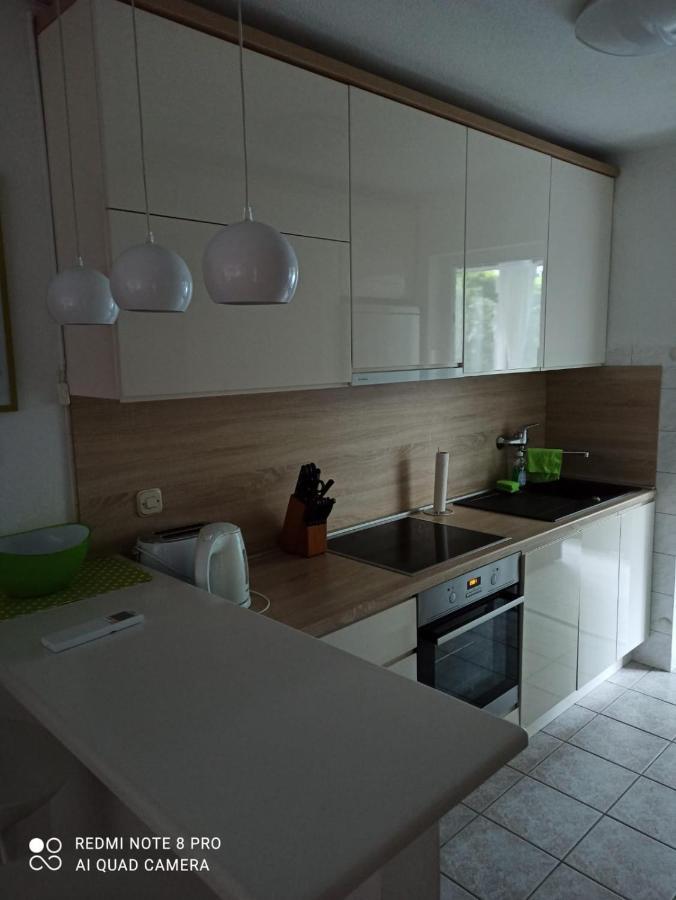 Apartman Robertino 1966 Макарська Екстер'єр фото