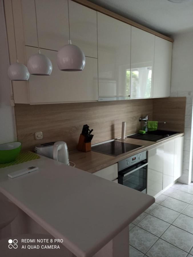 Apartman Robertino 1966 Макарська Екстер'єр фото